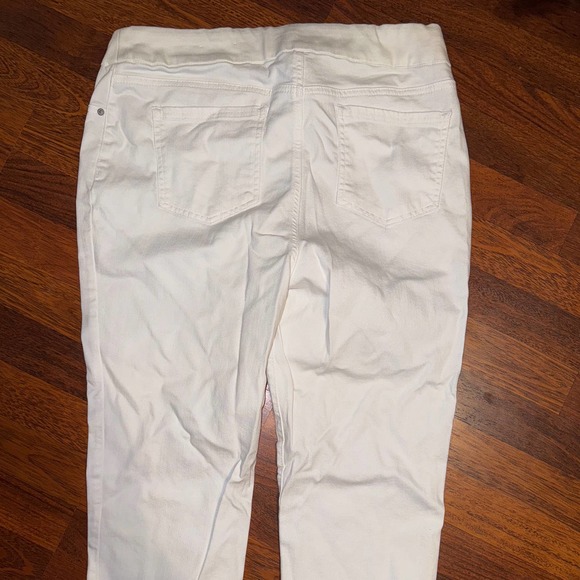 White Chico’s pullin pants women’s size 14 - Picture 4 of 8
